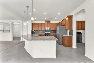 412 Deer Crest Dr, New Braunfels, TX 78130 - Photo 12