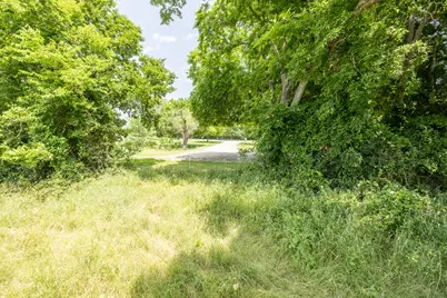 2091 Goodwin Road, Gonzales, TX 78629 - Photo 14