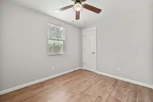 1312 E 52nd St, Austin, TX 78723 - Photo 12