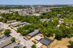 1312 E 52nd St, Austin, TX 78723 - Photo 20