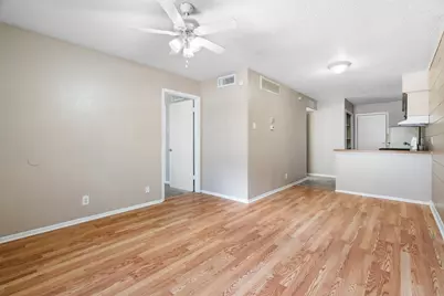 311 E 31 Street #107, Austin, TX 78705 - Photo 6