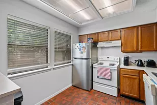 2110 Rio Grande St, Austin, TX 78705 - Photo 12