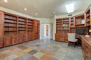 24736 Travis Lakeside Dr, Spicewood, TX 78669 - Photo 20
