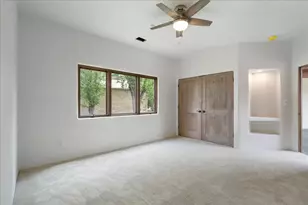 24736 Travis Lakeside Dr, Spicewood, TX 78669 - Photo 8