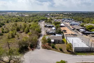 10811 San Jose Ave, Del Valle, TX 78617 - Photo 2