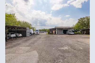 10811 San Jose Avenue, Del Valle, TX 78617 - Photo 10