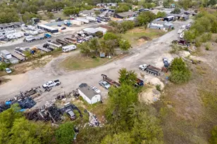 10811 San Jose Ave, Del Valle, TX 78617 - Photo 14