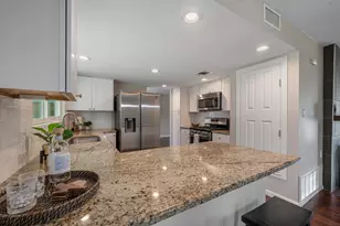 7102 Fred Morse Dr, Austin, TX 78723 - Photo 12
