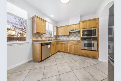 202 Holmstrom Street, Hutto, TX 78634 - Photo 16