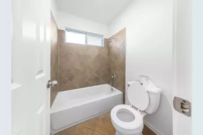 202 Holmstrom Street, Hutto, TX 78634 - Photo 34