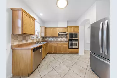 202 Holmstrom Street, Hutto, TX 78634 - Photo 16