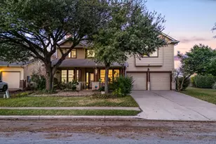 202 Holmstrom St, Hutto, TX 78634 - Photo 4