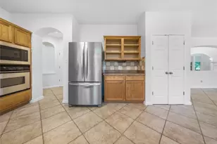 202 Holmstrom St, Hutto, TX 78634 - Photo 18