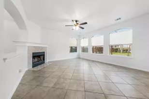 202 Holmstrom St, Hutto, TX 78634 - Photo 10