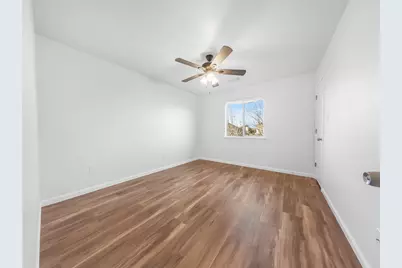 202 Holmstrom Street, Hutto, TX 78634 - Photo 26