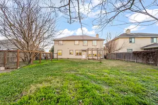 202 Holmstrom St, Hutto, TX 78634 - Photo 36