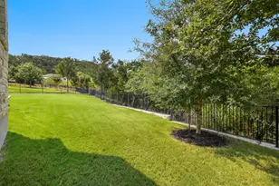 204 Everton Cove, Lakeway, TX 78738 - Photo 30