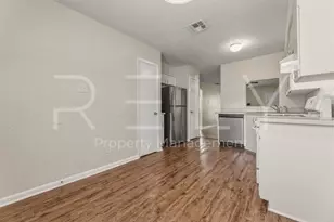 205 W William Cannon Dr, Austin, TX 78745 - Photo 12