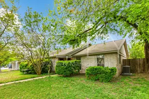 205 W William Cannon Dr, Austin, TX 78745 - Photo 2