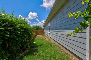 2041 Mottey St, Georgetown, TX 78626 - Photo 38