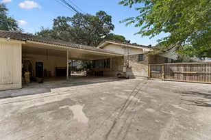 103 W Mimosa Cir, San Marcos, TX 78666 - Photo 32