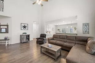 201 Crystal Brook Dr, Liberty Hill, TX 78642 - Photo 10