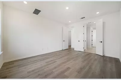 304 Kristen Oak Drive, Georgetown, TX 78628 - Photo 8