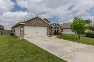 105 Balsam St, Hutto, TX 78634 - Photo 28