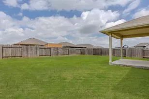 105 Balsam St, Hutto, TX 78634 - Photo 28