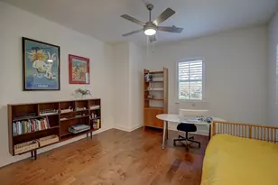 129 Hollytree Ct, Georgetown, TX 78628 - Photo 12