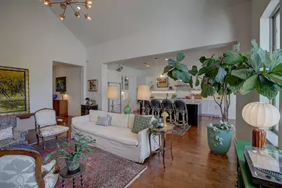 129 Hollytree Court, Georgetown, TX 78628 - Photo 4