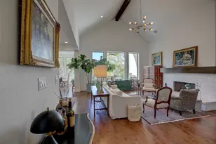 129 Hollytree Ct, Georgetown, TX 78628 - Photo 16