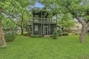 801 Austin St, Bastrop, TX 78602 - Photo 28