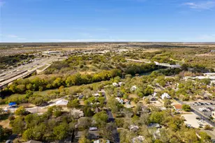 801 Austin St, Bastrop, TX 78602 - Photo 30