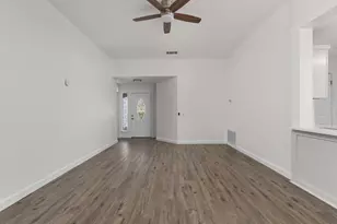 5708 Lark Creek Dr, Austin, TX 78744 - Photo 22