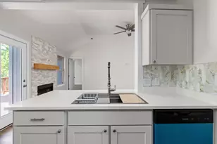 5708 Lark Creek Dr, Austin, TX 78744 - Photo 26