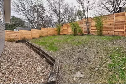 1217 Eleanor Street, Austin, TX 78721 - Photo 16