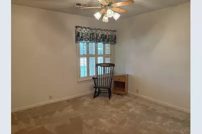 393 N Manse Avenue, Giddings, TX 78942 - Photo 18
