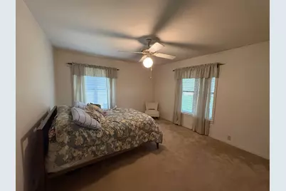 393 N Manse Avenue, Giddings, TX 78942 - Photo 16