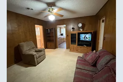 393 N Manse Avenue, Giddings, TX 78942 - Photo 26
