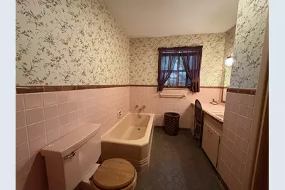 393 N Manse Avenue, Giddings, TX 78942 - Photo 22