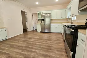 205 S Granger St, Granger, TX 76530 - Photo 12