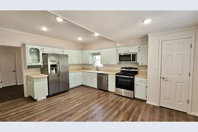 205 S Granger Street, Granger, TX 76530 - Photo 10
