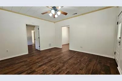 205 S Granger Street, Granger, TX 76530 - Photo 4