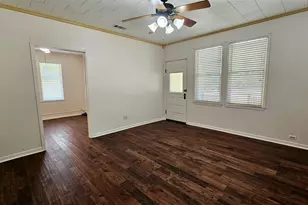 205 S Granger St, Granger, TX 76530 - Photo 8