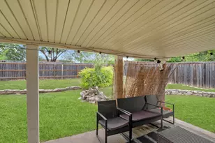 512 Mulberry Dr, Austin, TX 78745 - Photo 6