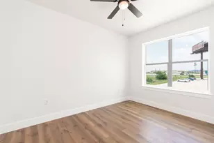 121 Calvin Smith Ln., Jarrell, TX 76537 - Photo 12