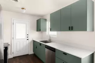 2408 Ventura Dr, Austin, TX 78741 - Photo 6
