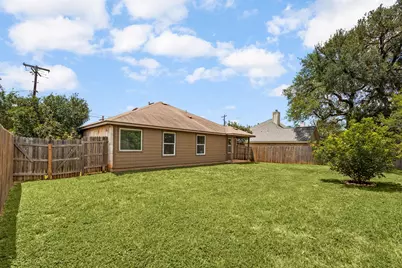 1918 Stonehaven, San Marcos, TX 78666 - Photo 28
