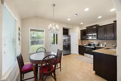 1918 Stonehaven, San Marcos, TX 78666 - Photo 8